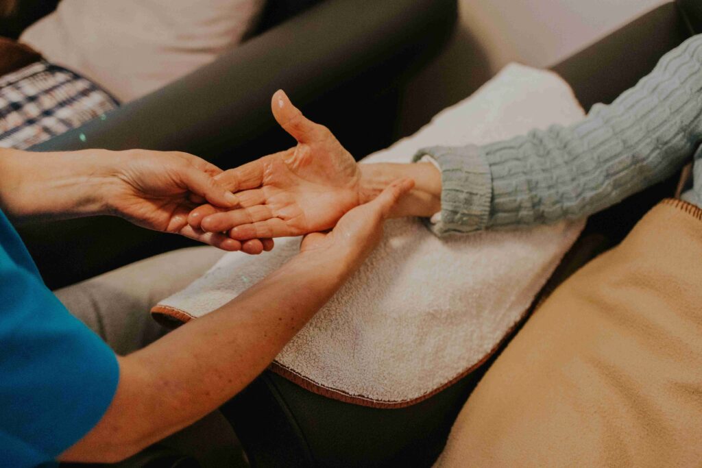 massage des mains